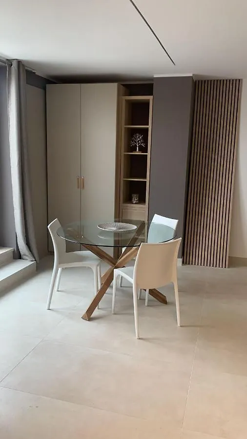 R39 Attic With Terrace And Private Parking Apartment Milan Italy